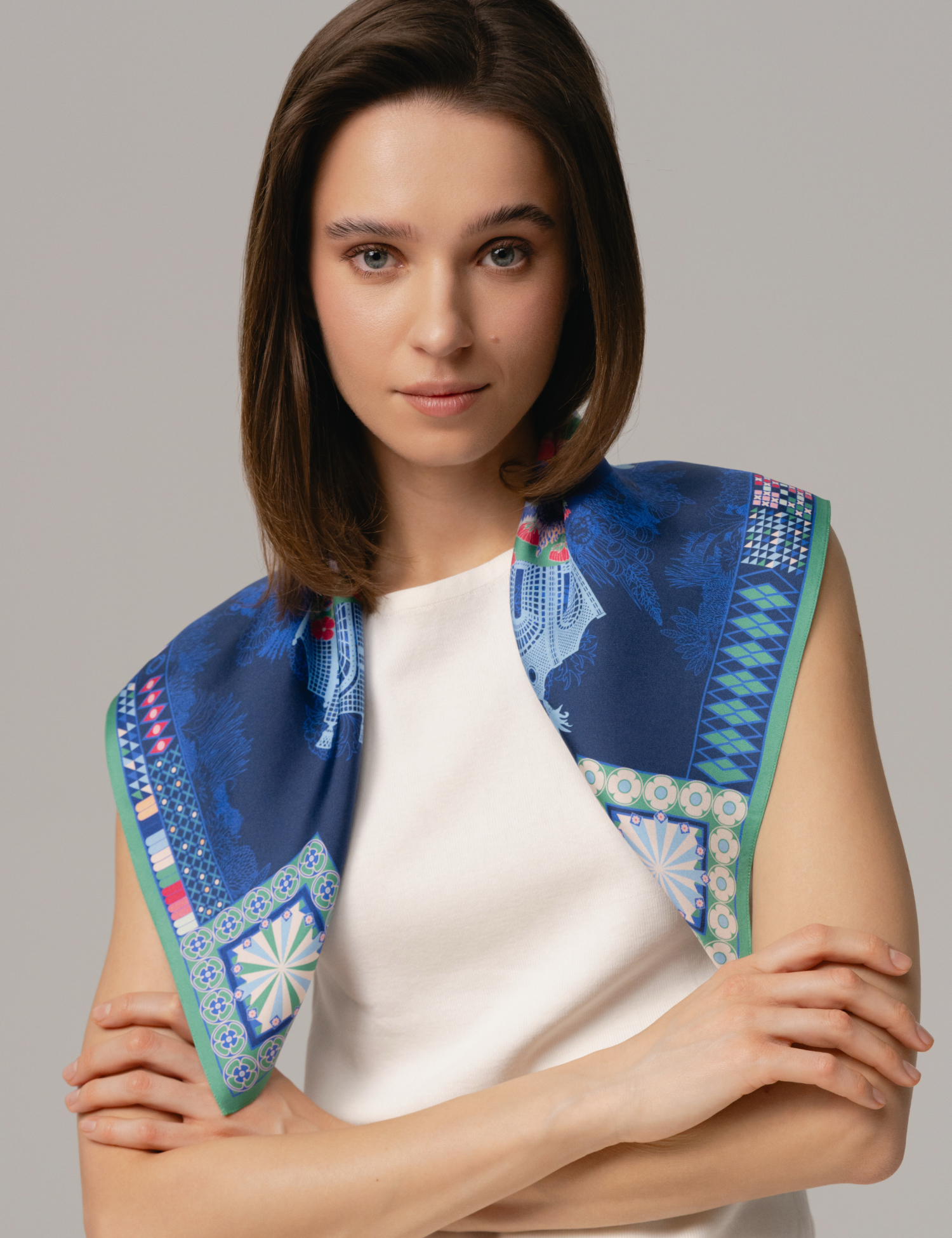 Картинка Шовкова хустина «Garden Navy»